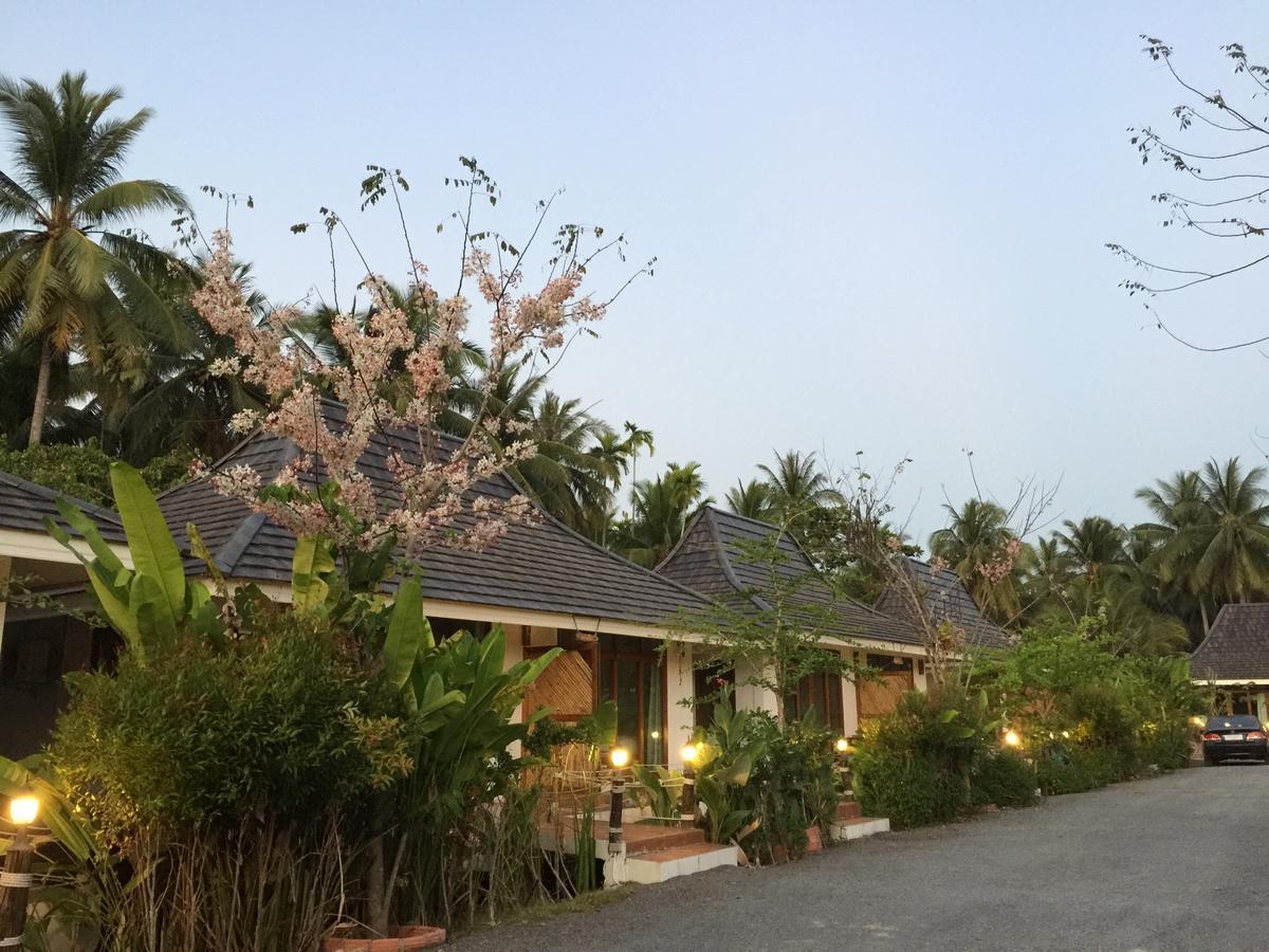 Ruean Thai Nai Bang By Pansak Resort Surat Thani Eksteriør bilde